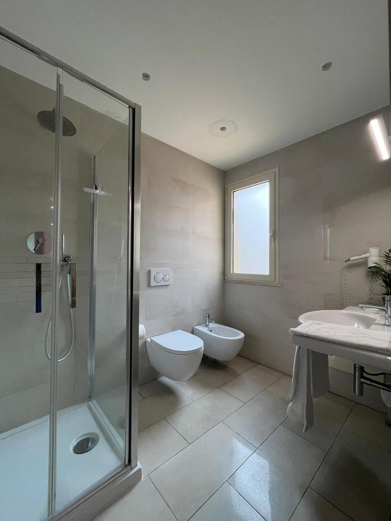 Th Collection Rooms Oristano Exterior foto