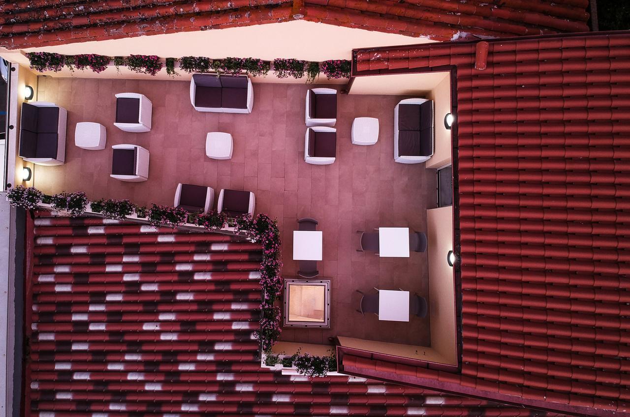 Th Collection Rooms Oristano Exterior foto